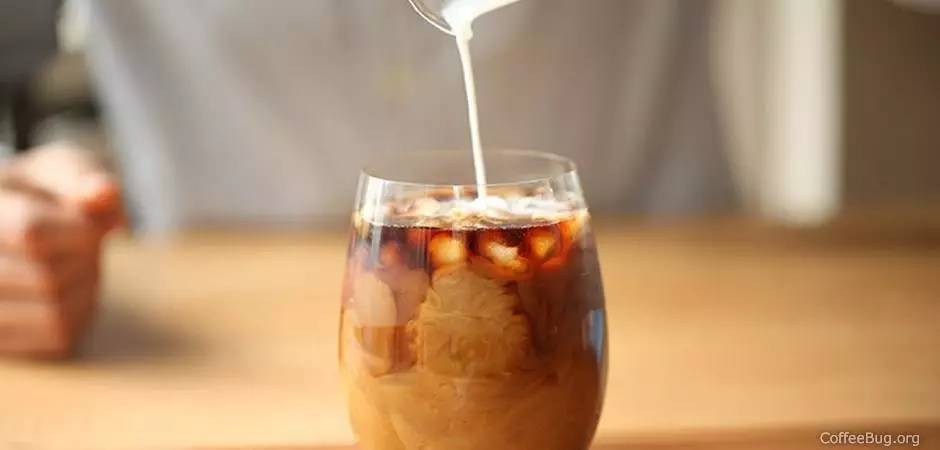 大家都在说的冷萃咖啡，到底和冰咖啡有什么不同？