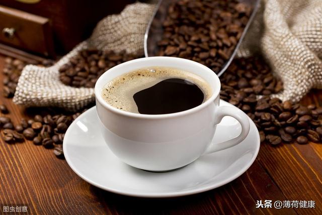 科学减肥小帮手：0卡黑咖啡燃脂原理大揭秘，带你轻松喝出好身材