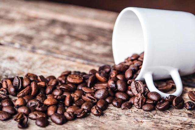 三种咖啡豆的烘焙程度解析，看完之后你会更了解咖啡